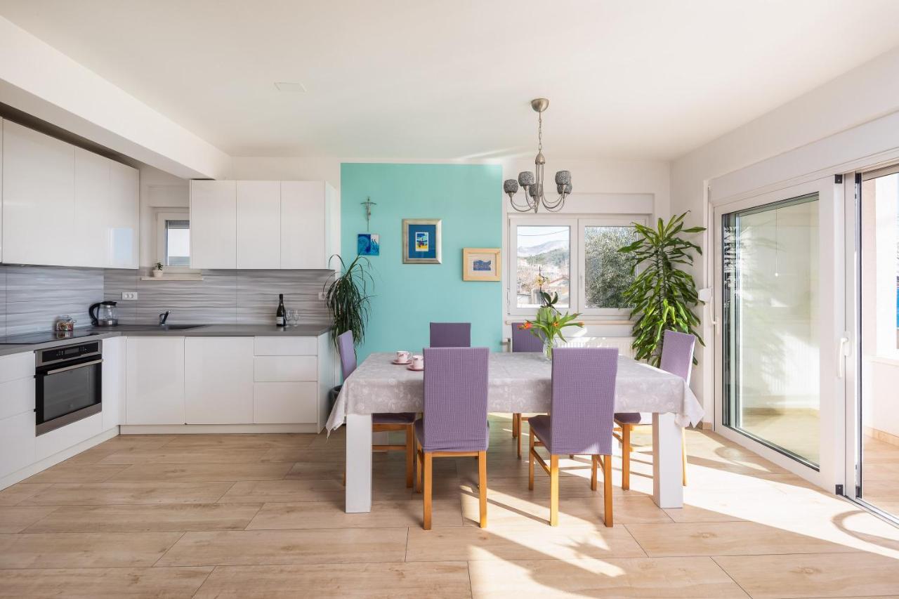 Sea La Vie Apartment Dugi Rat Ngoại thất bức ảnh