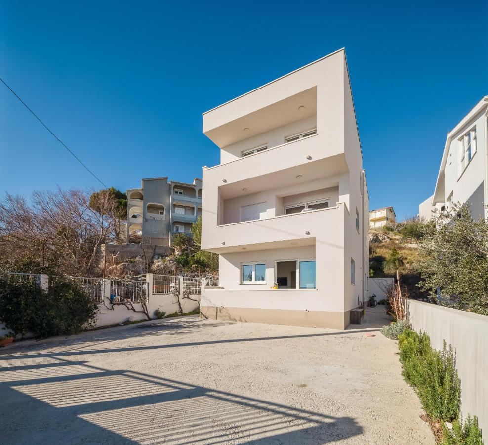 Sea La Vie Apartment Dugi Rat Ngoại thất bức ảnh